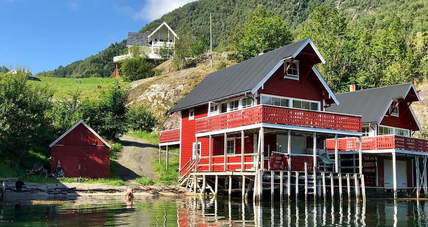 Arnafjord Hytter