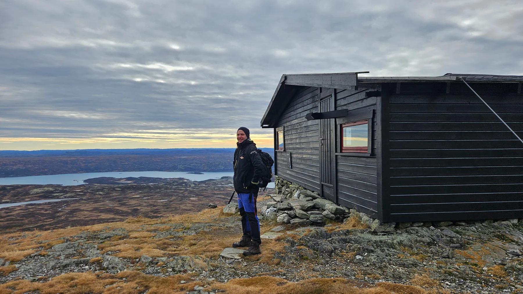 Vandretur til Tvergastein (1505 moh) - Arne Næss hytta ved foten av Hallingskarvet