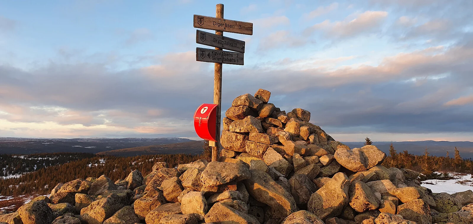 Engulvsfjellet (857 moh)
