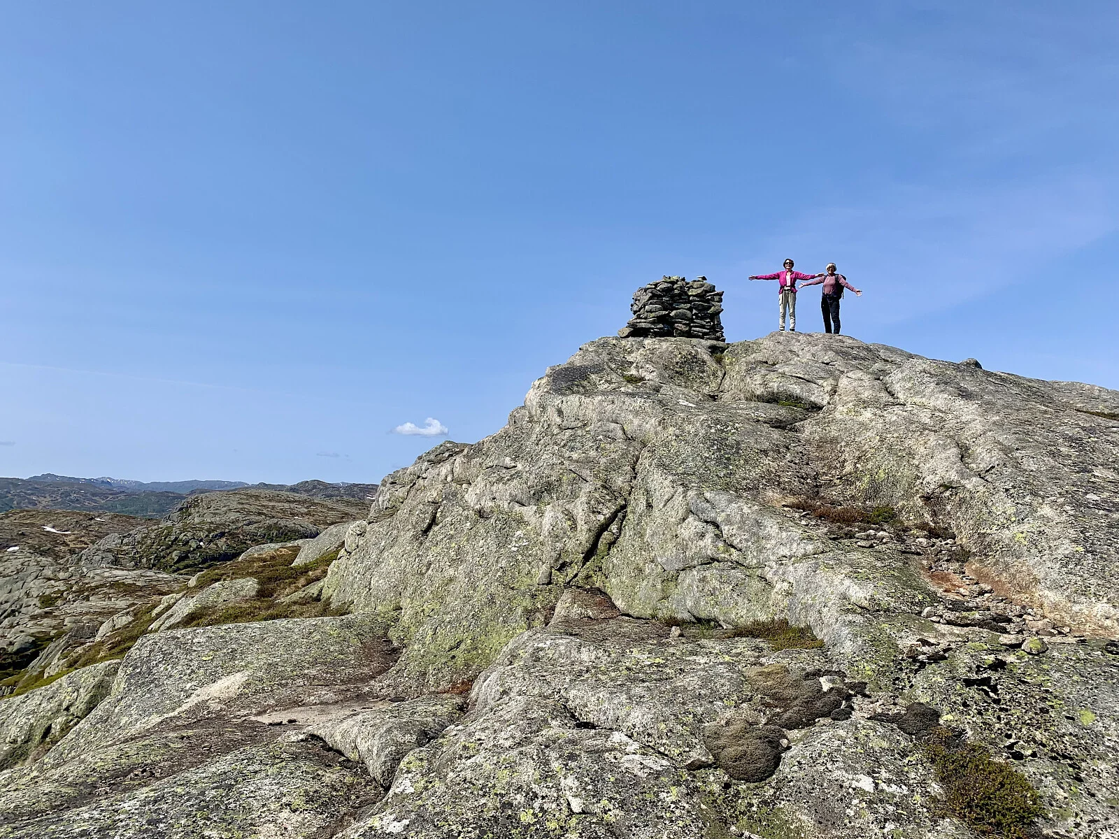 Ommundknuten (764 moh)