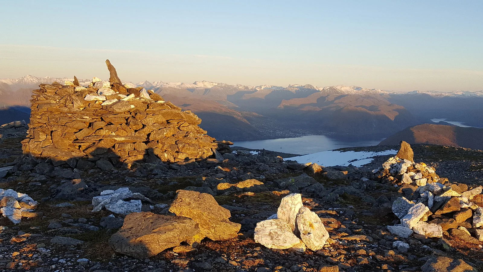 Skåla (1008 moh)
