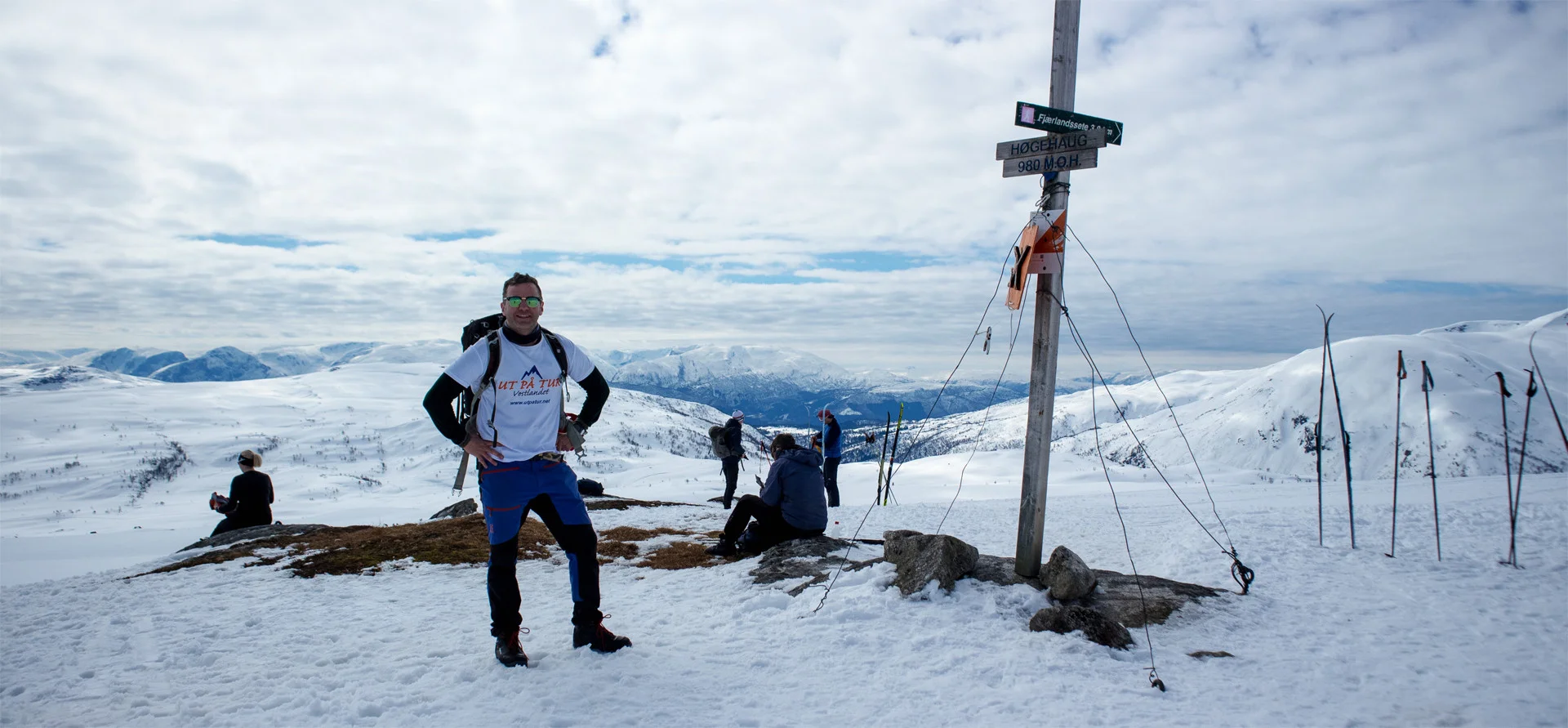 Skitur til Høgehaug (980 moh) fra Sogndal Skisenter Hodlekve