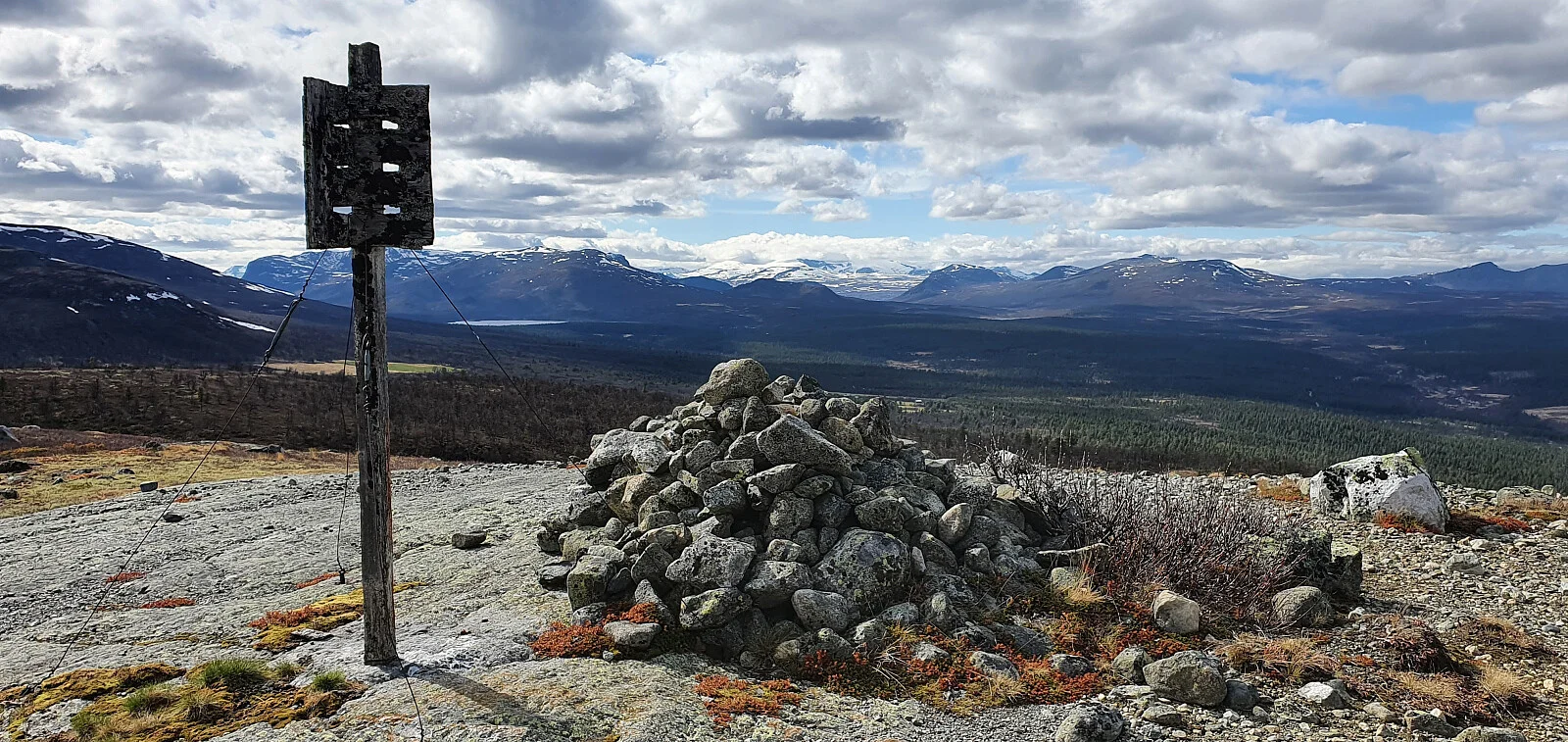 Finnbølshaugen (1080 moh)