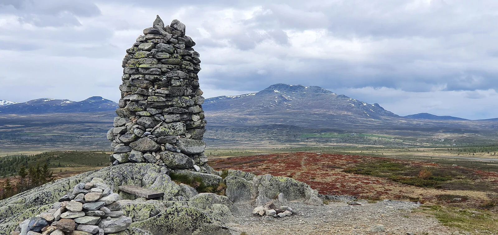 Synhaugen (1085 moh)