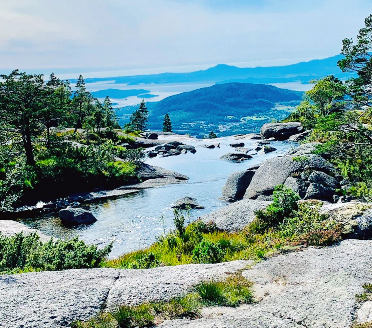 Vandretur til Bremstølsvatnet (460 moh) fra Husnes