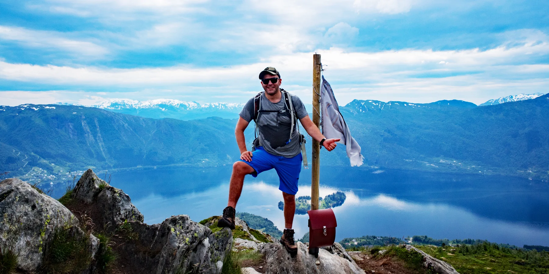 Olsnessåta (600 moh) fra Bruvik på Osterøy