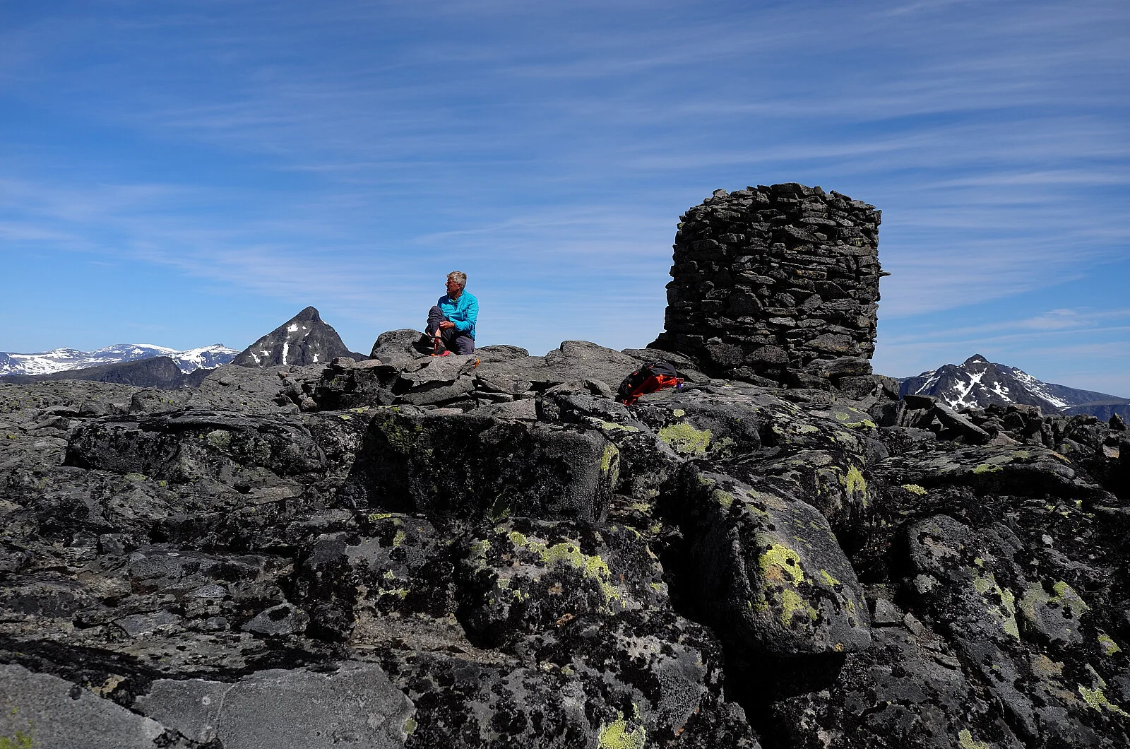 Kvitskardtinden (2193 moh)
