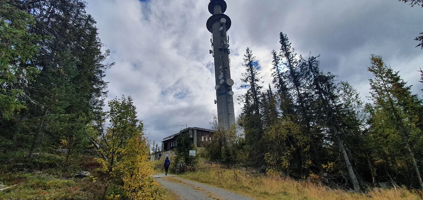 Kjeldeknatten (889 moh)