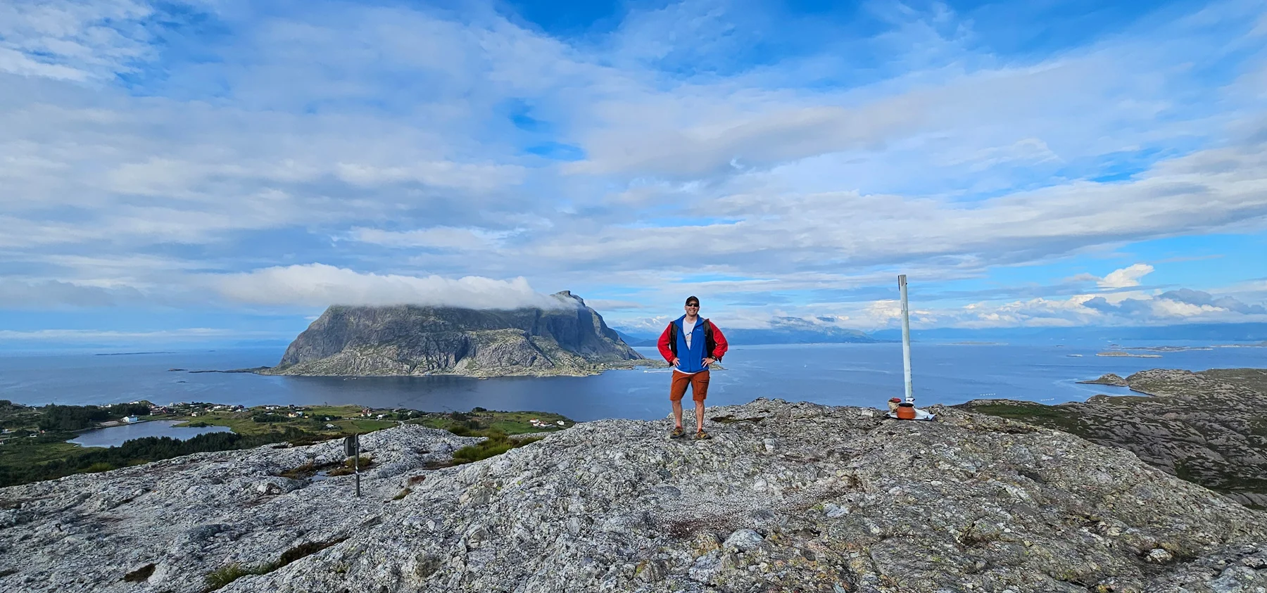 Tur til Høgkletten (163 moh) - Høyeste punkt på Værlandet