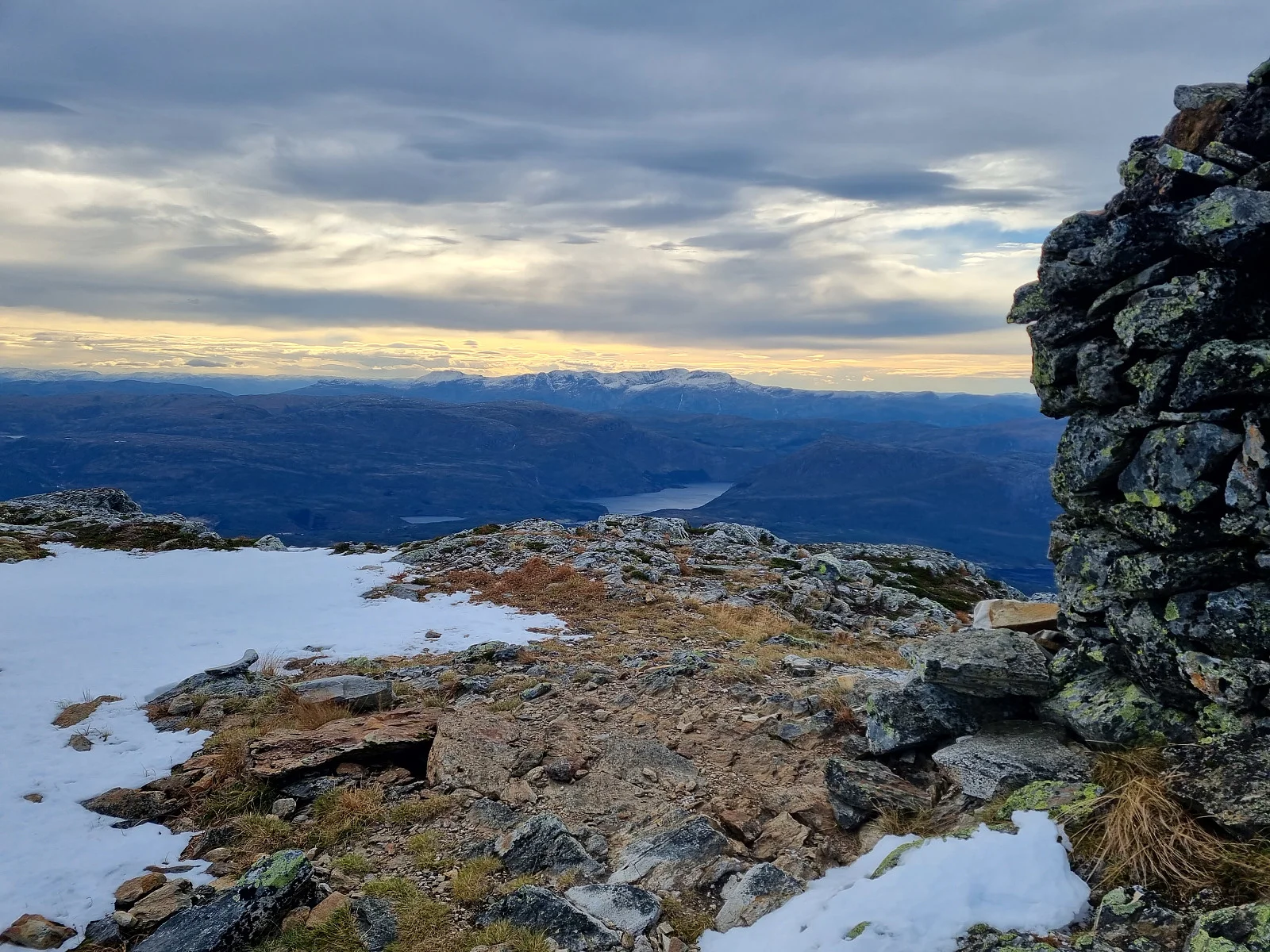 Blånipa (1021 moh)