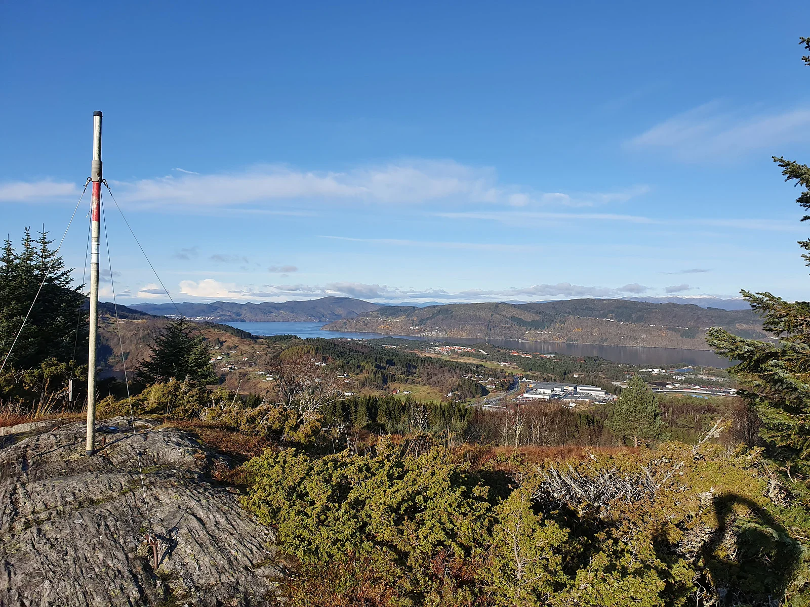 Kort fjelltur til Birkelandsnipa (288 moh) i Ytre Arna