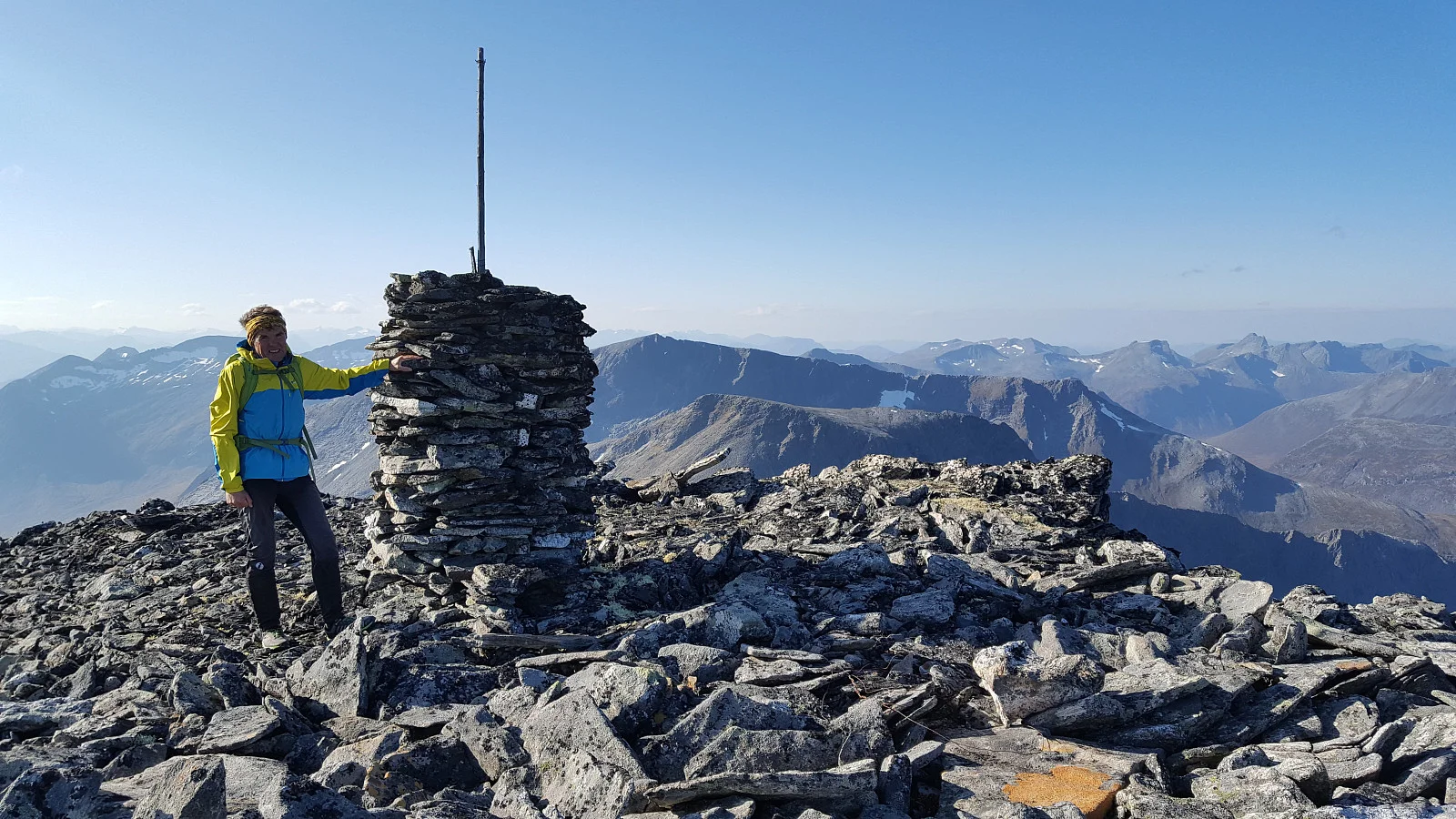 Sjøboltinden (1656 moh)