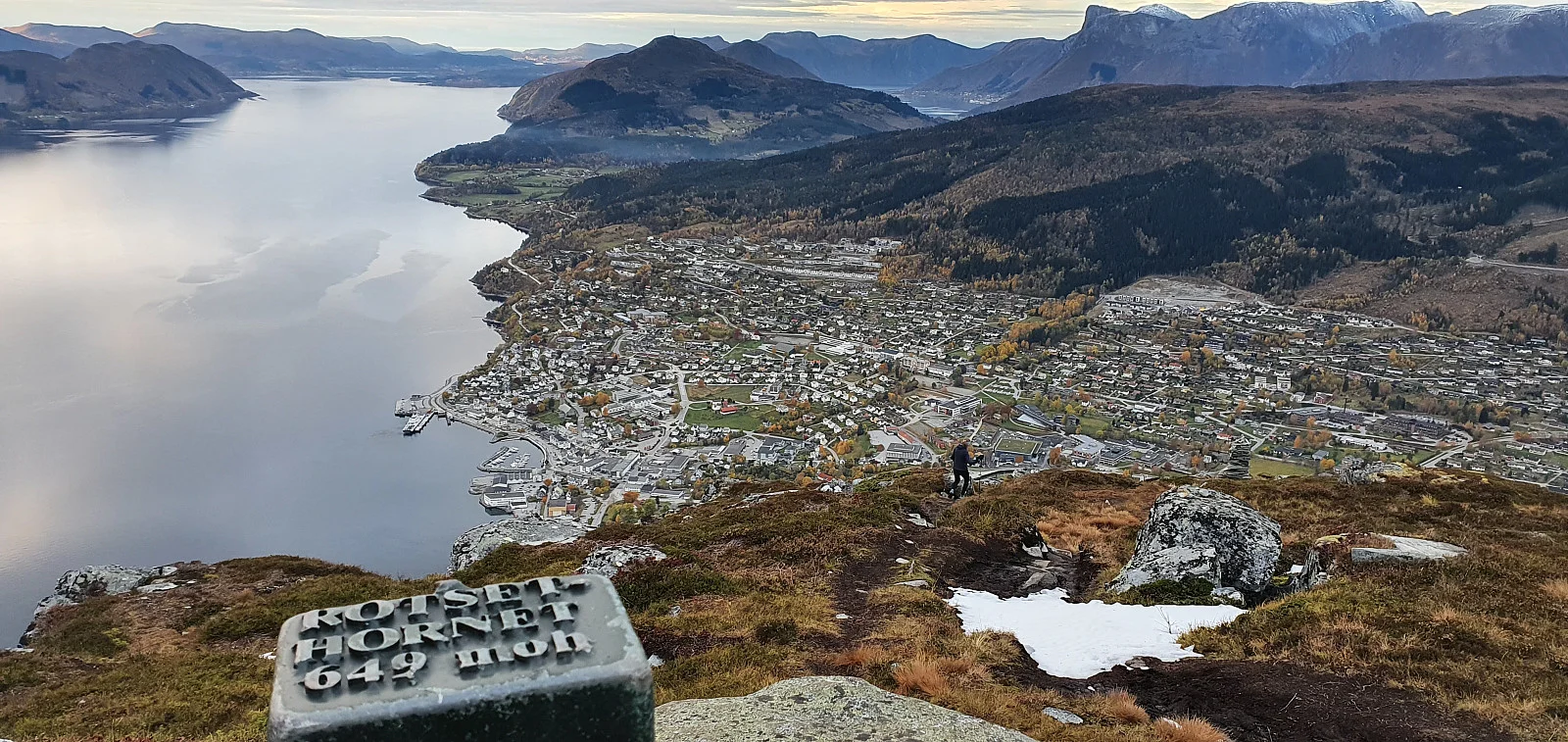 Rotsethornet (653 moh)