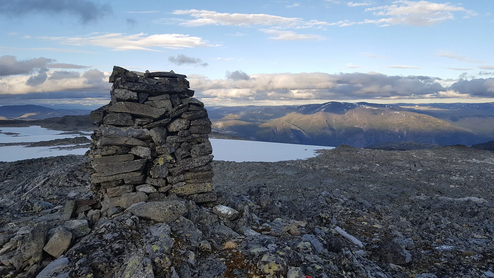 Fjelltur til Stiganosi (1761-moh) fra Undredal